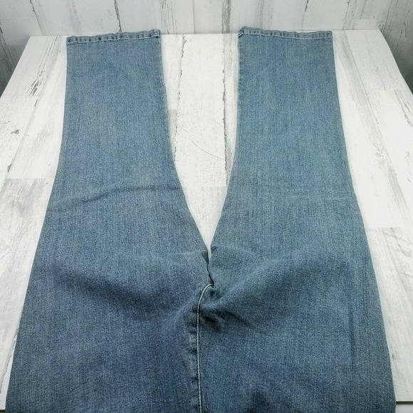 Axcess by Liz Claiborne Stretch Bootcut Jeans Womens Size 12 Blue Denim NWT - Picture 4 of 10